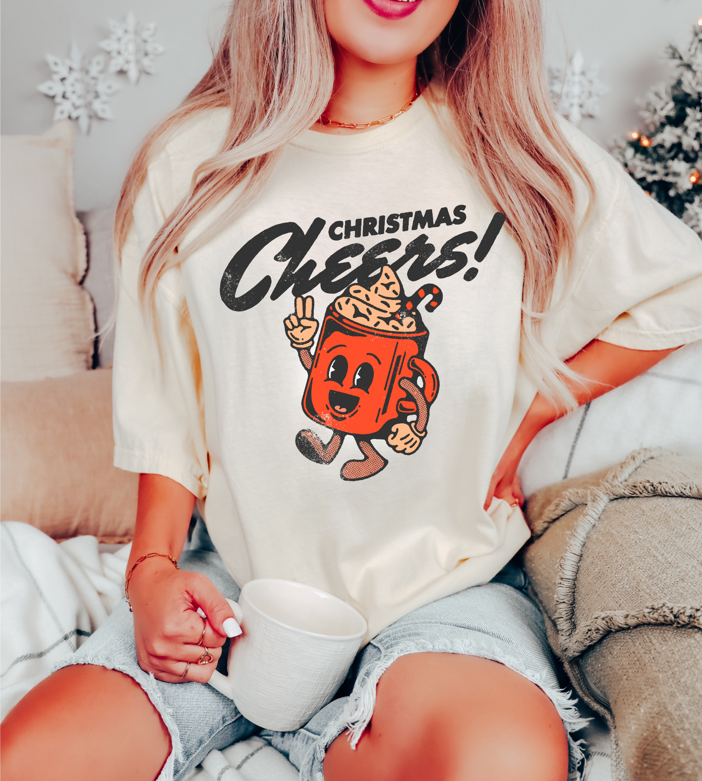 Ivory Vintage Christmas Hot Cocoa Tee